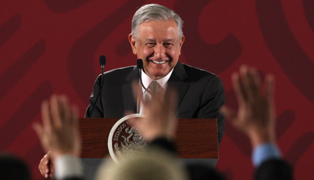 López Obrador, between tyrannical theater and total war for the control of Mexico. (Image: EFE/ Mario Guzmán)