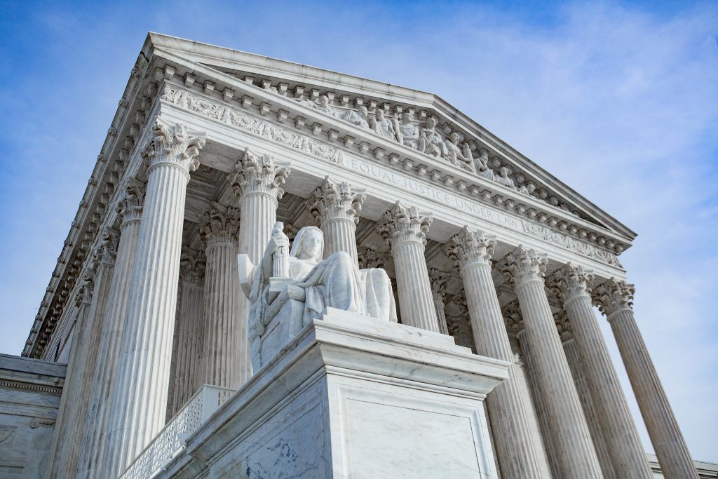 Los demócratas han visto en expandir la Corte Suprema, la mejor forma para controlarla. (Flickr)