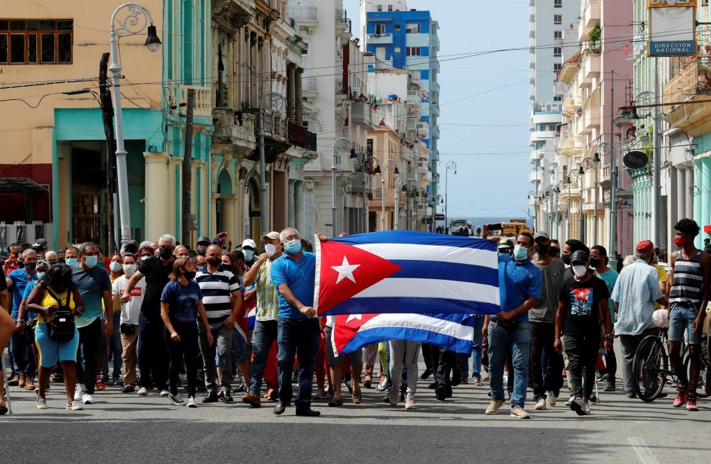El mito del bloqueo a Cuba ha sido perpetrado por el régimen castrista y sus apologistas para justificar el atraso en el que se ha mantenido la isla durante décadas. (EFE)