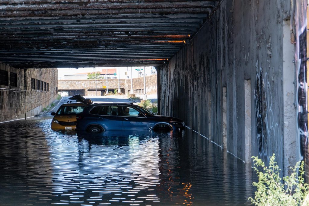  Historias de la trágica inundación que tomó por sorpresa a la costa este de Estados Unidos y golpeó fuertemente a New York