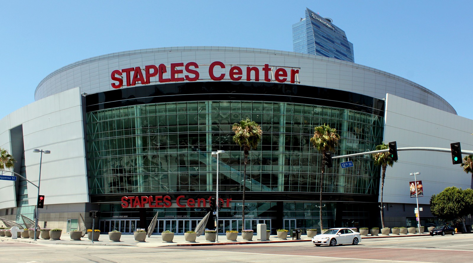 Crypto.com pays $700m to rename the iconic LA Lakers' Staples Center