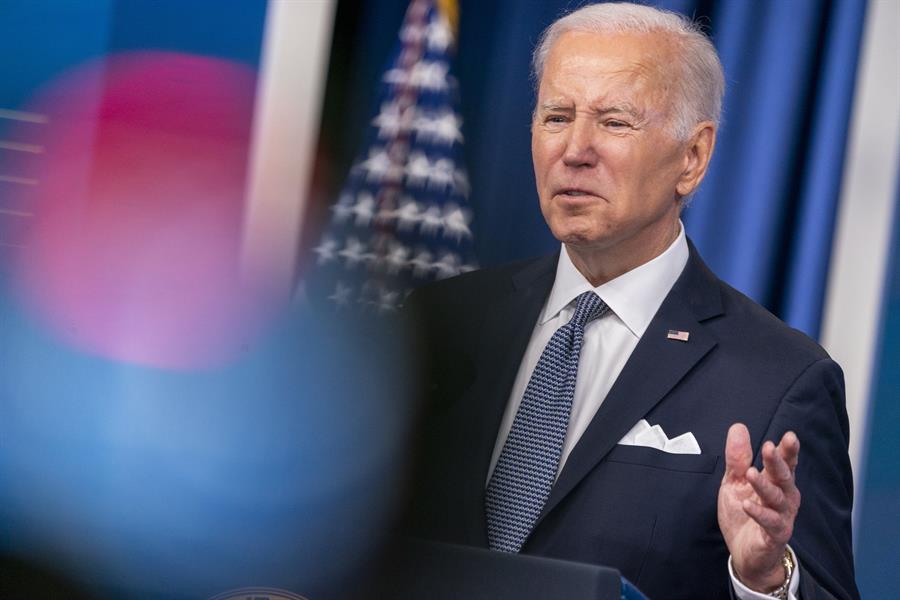 Biden's Bungled Border Promises, EFE Former Clinton adviser on classified Biden documents: "I Don't Think Hunkering Down Is a Good Strategy."
